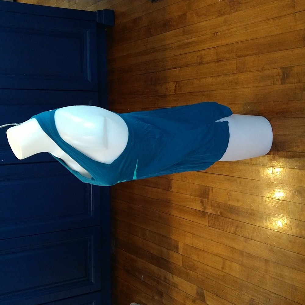 Size xs blue Nikes workout athletic top - Picture 7 of 16